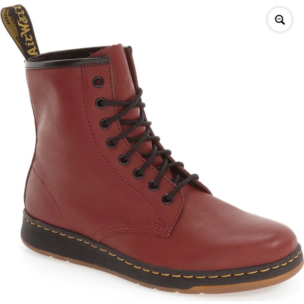Dr. Martens Newton Leather Fashion Ankle Boots size 7 men's/ 8 women's nwot